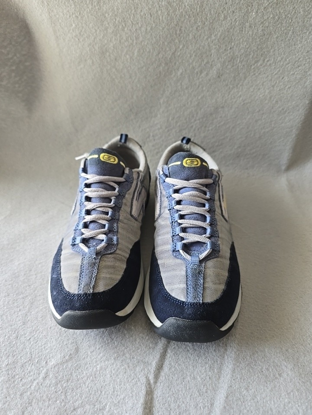 Skechers Womens Size 10 Navy/Gray Lace-Up Sneakers Walking Gym Running Comfort